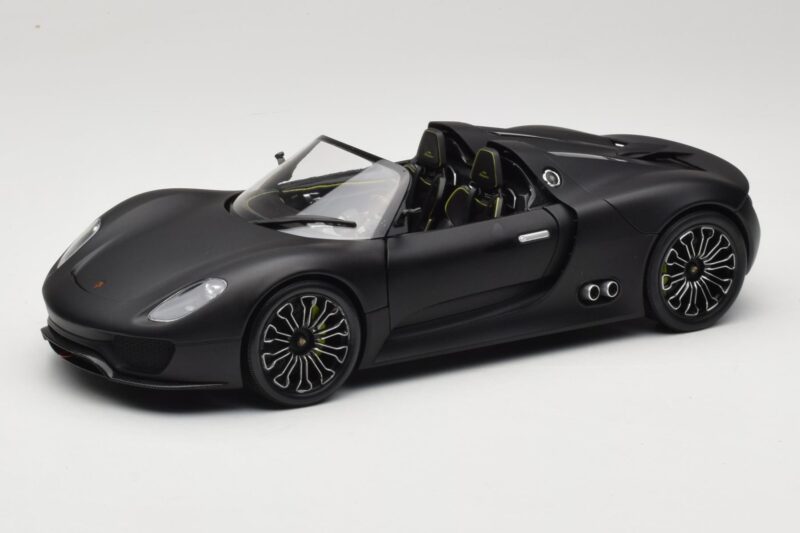 Porsche 918 Spyder Matte Black Minichamps 1:18 110060031 Metall