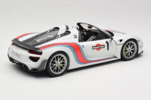 Porsche 918 Spyder Weissach Package Martini Minichamps 1:18 110062440 Metall — Bild 3 von 8