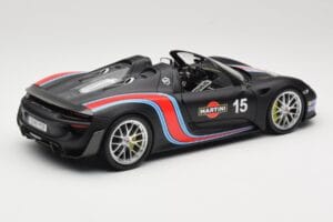 Porsche 918 Spyder Weissach Package Matt Black With Martini Stripes Minichamps 1:18 110062445 Metall — Bild 3 von 8