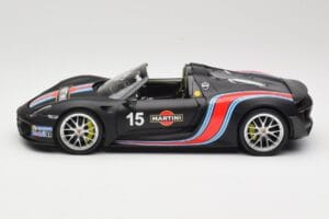Porsche 918 Spyder Weissach Package Matt Black With Martini Stripes Minichamps 1:18 110062445 Metall — Bild 4 von 8