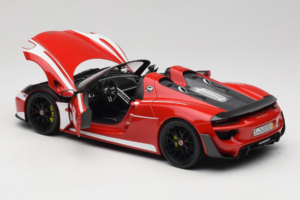 Porsche 918 Spyder Weissach Package Rot Weiß Streifen Minichamps 1:18 110062442-O1 Metall — Bild 5 von 8