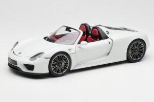 Porsche 918 Spyder Weiß Minichamps 1:18 110062436 Metall