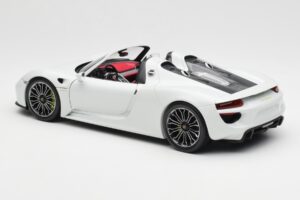 Porsche 918 Spyder Weiß Minichamps 1:18 110062436 Metall — Bild 7 von 8