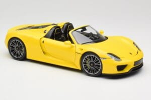 Porsche 918 Spyder Gelb Minichamps 1:18 110062434 Metall — Bild 6 von 8