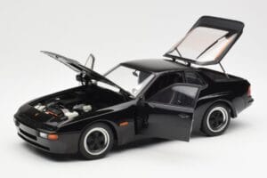 Porsche 924 Carrera GT Schwarz AUTOart 1:18 78001 Metall — Bild 2 von 8