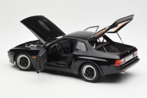 Porsche 924 Carrera GT Schwarz AUTOart 1:18 78001 Metall — Bild 5 von 8