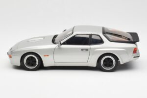 Porsche 924 Carrera GT Diamond Silber AUTOart 1:18 78002 Metall — Bild 4 von 8