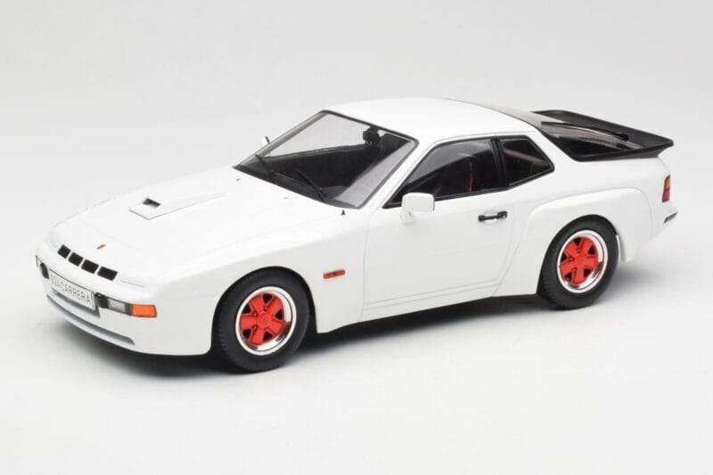 Porsche 924 Carrera GT Weiß & Rote Felgen MCG 1:18 MCG18303 Metall