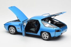 Porsche 928 Blau AUTOart 1:18 77901 Metall — Bild 5 von 8