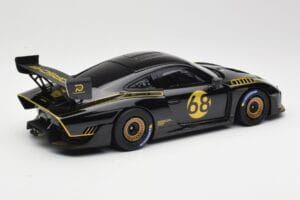 Porsche 935/19 Schwarz mit Goldenen Streifen Minichamps 1:18 155067568 Metall — Bild 2 von 6