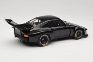 Porsche 935 Turbo Group 5 1976 Exoto 1:18 18101 Metall — Bild 3 von 8