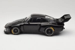 Porsche 935 Turbo Group 5 1976 Exoto 1:18 18101 Metall — Bild 4 von 8