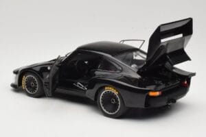 Porsche 935 Turbo Group 5 1976 Exoto 1:18 18101 Metall — Bild 5 von 8