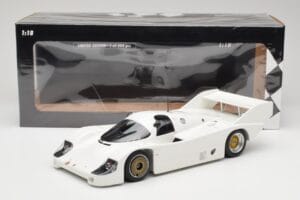 Porsche 956K Plain Body 1982 Minichamps 1:18 155826600 Metall — Bild 6 von 6