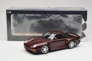 Porsche 959 Dark Red Metallic Minichamps 1:18 155066204 Metall — Bild 6 von 6