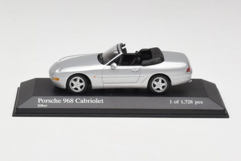 Porsche 968 Silber Minichamps 1:43 400062332 Metall
