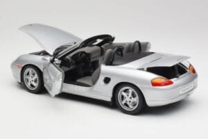 Porsche Boxster 986 Cabriolet Arctic Silber Metallic UT Models 1:18 27852 Metall — Bild 5 von 8