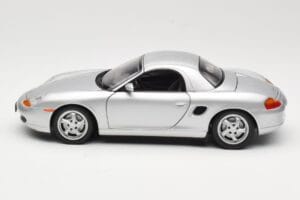 Porsche Boxster 986 Hard Top Silber UT Models 1:18 27854 Metall — Bild 4 von 8