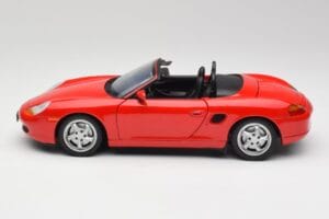 Porsche Boxster S 986 Guards Rot UT Models 1:18 27861-M1 Metall — Bild 4 von 8