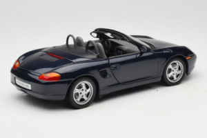 Porsche Boxster 986 S Night Blue UT Models 1:18 WAP021006-R1 Metall — Bild 3 von 8