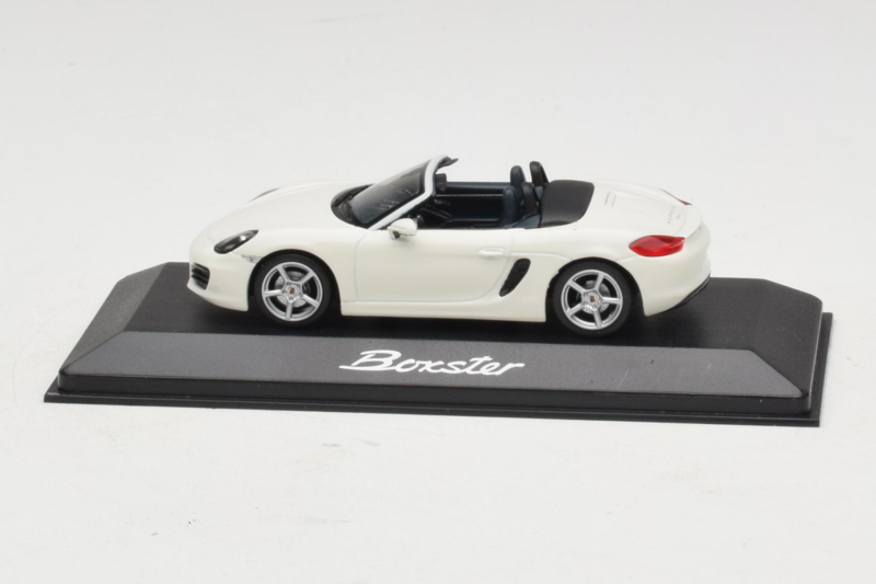 Porsche Boxster 981 Weiß Minichamps 1:43 Porsche Boxster 981 Weiß Minichamps 1:43 WAP0202000D-R1 Metall