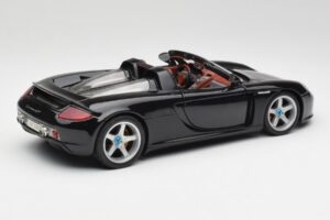 Porsche Carrera GT Schwarz Maisto 1:18 36665 Metall — Bild 3 von 8