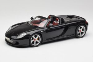 Porsche Carrera GT Schwarz Maisto 1:18 36665 Metall