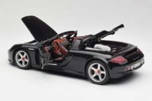 Porsche Carrera GT Schwarz Maisto 1:18 36665 Metall — Bild 5 von 8
