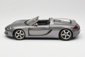 Porsche Carrera GT Grau Metallic Maisto 1:18 36622-R1 Metall — Bild 4 von 8