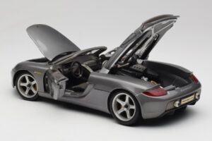 Porsche Carrera GT Grau Metallic Maisto 1:18 36622-R1 Metall — Bild 5 von 8