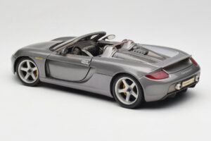 Porsche Carrera GT Grau Metallic Maisto 1:18 36622-R1 Metall — Bild 7 von 8