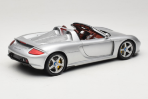 Porsche Carrera GT Silver Metallic Minichamps 1:18 WAP02103014 Metall — Bild 3 von 8