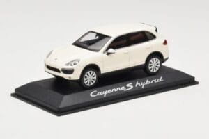 Porsche Cayenne 958 S Hybrid Weiß Minichamps 1:43 WAP0200040B Metall — Bild 2 von 4
