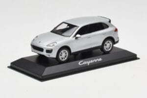 Porsche Cayenne 958 Silber Minichamps 1:43 WAP0200020E Metall — Bild 2 von 4