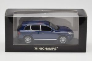 Porsche Cayenne S Blau Minichamps 1:43 WAP02061217 Metall — Bild 4 von 4