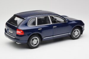 Porsche Cayenne S 9PA Dark Sea Blau Metallic Maisto 1:18 31635 Metall — Bild 3 von 8