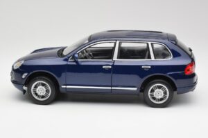 Porsche Cayenne S 9PA Dark Sea Blau Metallic Maisto 1:18 31635 Metall — Bild 4 von 8