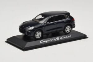 Porsche Cayenne 958 S Diesel Blue Metallic Minichamps 1:43 WAP0200080E Metall — Bild 2 von 4