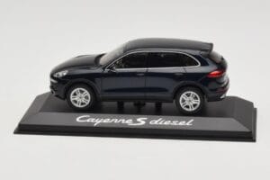 Porsche Cayenne 958 S Diesel Blue Metallic Minichamps 1:43 WAP0200080E Metall