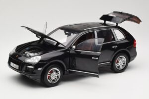 Porsche Cayenne Turbo 957 Schwarz Norev 1:18 WAP02112317 Metall — Bild 2 von 8