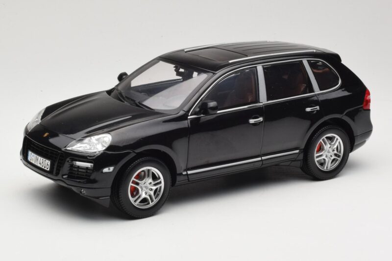 Porsche Cayenne Turbo 957 Schwarz Norev 1:18 WAP02112317 Metall