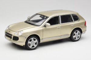 Porsche Cayenne Turbo 955 Beige Maisto 1:18 WAP02100113 Metall