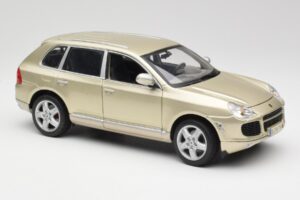 Porsche Cayenne Turbo 955 Beige Maisto 1:18 WAP02100113 Metall — Bild 6 von 8