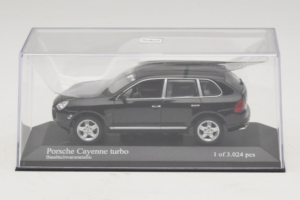 Porsche Cayenne 955 Turbo Black Metallic Minichamps 1:43 400061080 Metall — Bild 4 von 5