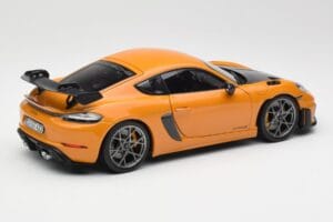 Porsche Cayman GT4 RS 982 Weissach Package Bahama Yellow Norev 1:18 187252 Metall — Bild 3 von 8