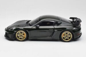 Porsche Cayman GT4 RS 982 Weissach Package Brewster Green Norev 1:18 187250 Metall — Bild 4 von 8