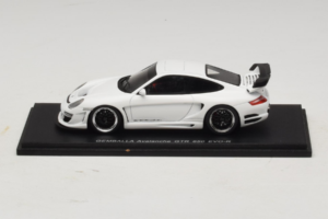 Porsche Gemballa Avalanche GTR 650 Evo 997 Weiß Spark 1:43 S0719 Resin