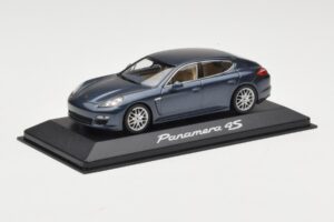 Porsche Panamera 970 4 Blau Metallic Minichamps 1:43 400068220 Metall — Bild 2 von 4