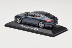 Porsche Panamera 970 4 Blau Metallic Minichamps 1:43 400068220 Metall — Bild 3 von 4
