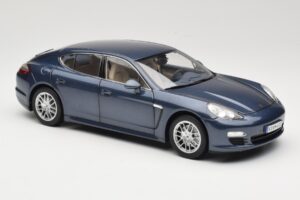 Porsche Panamera 970 S Blau Minichamps 1:18 WAP02100119 Metall — Bild 6 von 8